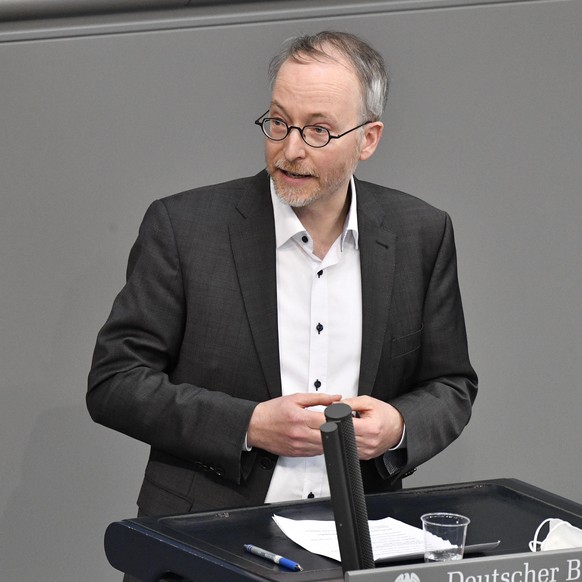 Matthias Gastel in der 221. Sitzung des Deutschen Bundestages im Reichstagsgebäude. Berlin, 15.04.2021