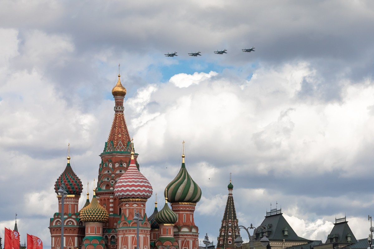 May 7, 2021, Moscow, Russia. MiG-31 fighter fly over Red Square in preparation and rehearsal for the May 9 parade., May 7, 2021, Moscow, Russia. MiG-31-Soviet and Russian two-seat supersonic high-alti ...