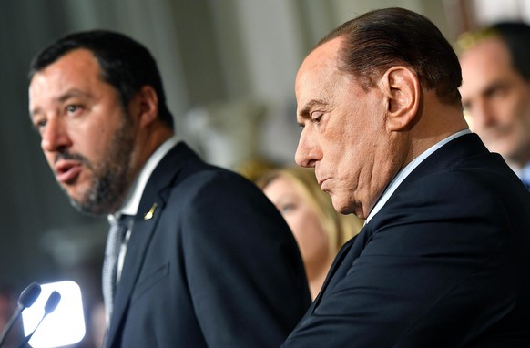 Lega-Frontmann Matteo Salvini und sein gerade begnadigter politischer Freund Silvio Berlusconi.