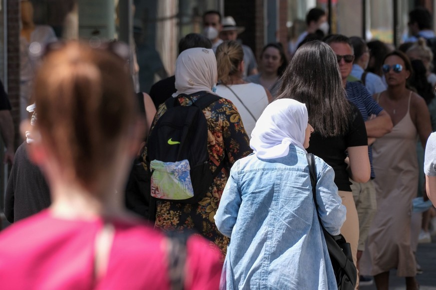 Muslimfeindlichkeit ist in Deutschland weit verbreitet, wie ein neuer Bericht aufzeigt.