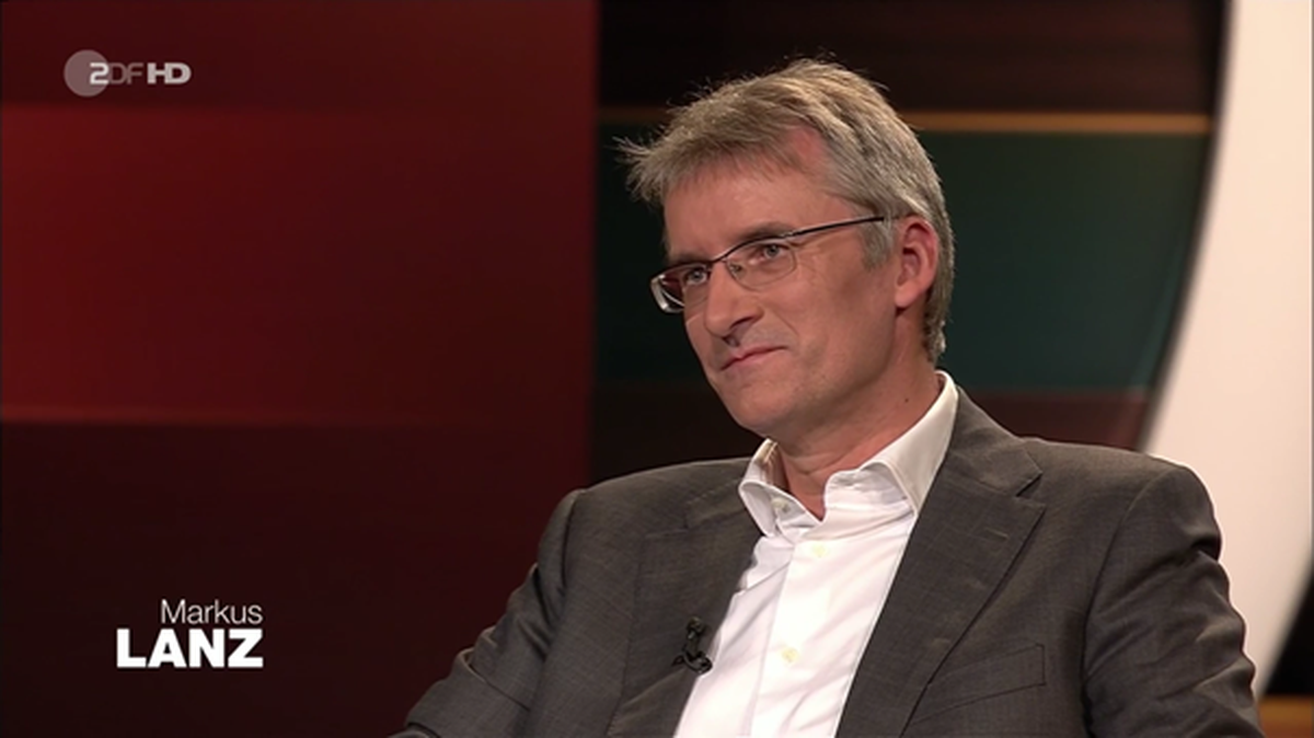 Der Journalist und USA-Experte Elmar Theveßen erklärt, mit welchen Mitteln in den USA Anreize zum Impfen geschaffen werden.