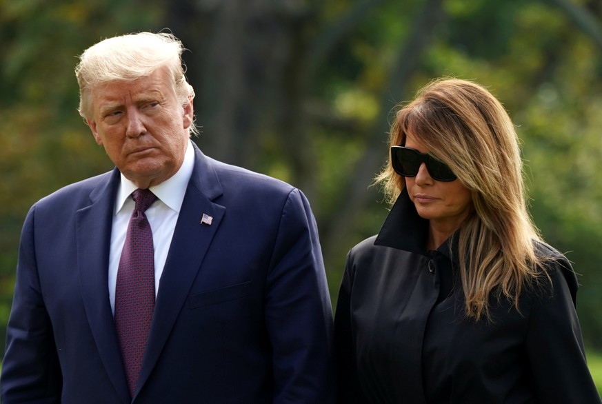 U.S. President Donald Trump and first lady Melania Trump arrive back at the White House in Washington, U.S., September 11, 2020. REUTERS/Kevin Lamarque
