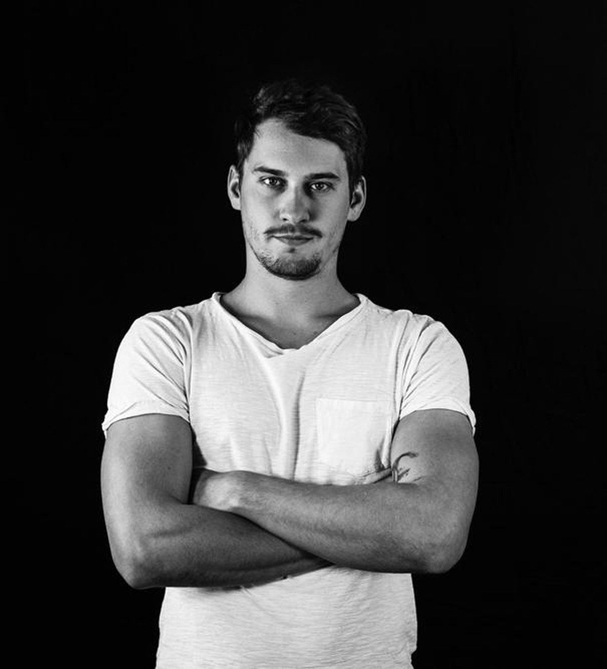 Gregor hofft, dass junge Menschen ältere zumindest nicht gefährden.