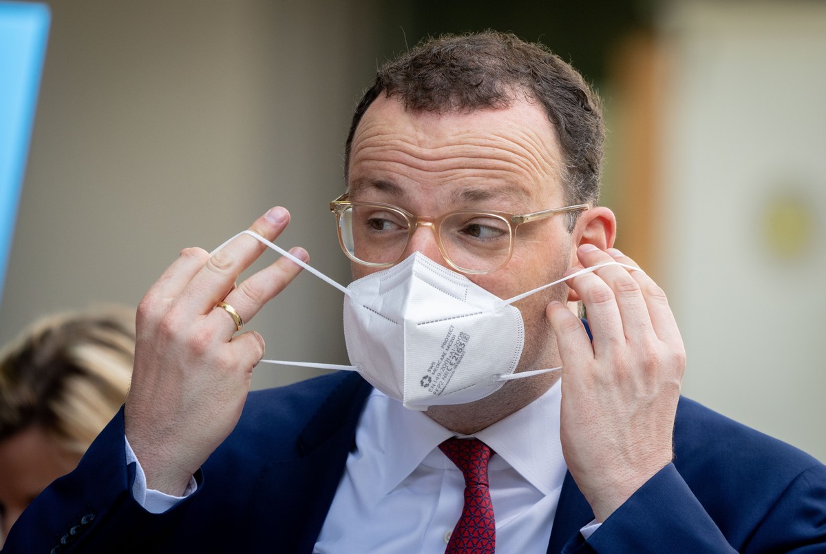 21.06.2021, Berlin: Jens Spahn (CDU), Bundesminister f