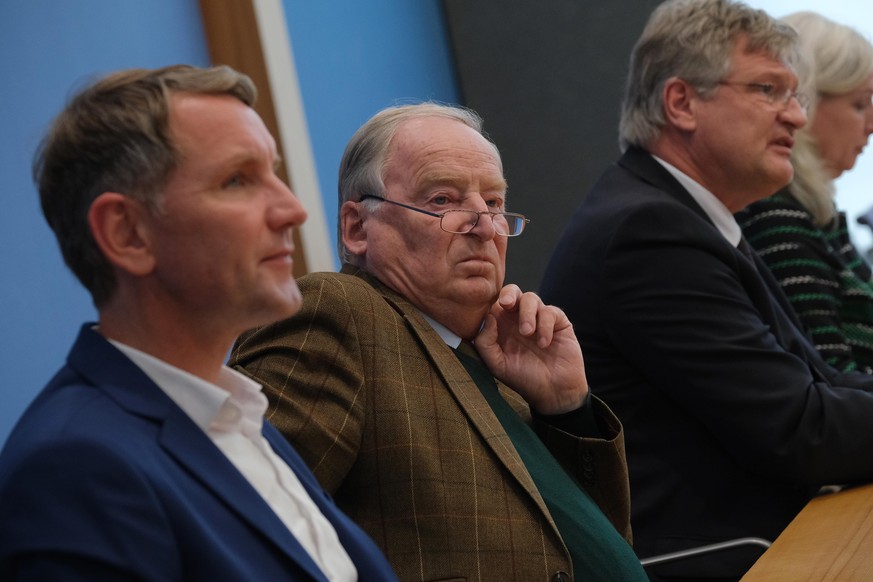 BERLIN, GERMANY - OCTOBER 28: Alexander Gauland (C), co-Bundestag faction leader of the right-wing Alternative for Germany (AfD), AfD Thuringia candidate Bjoern Hoecke (L) and AfD federal spokesman Jo ...