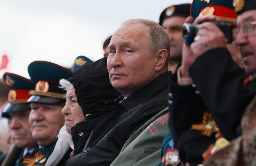 Der russische Präsident Wladimir Putin während der Militärparade zum "Tag des Sieges" auf dem Roten Platz in Moskau.
