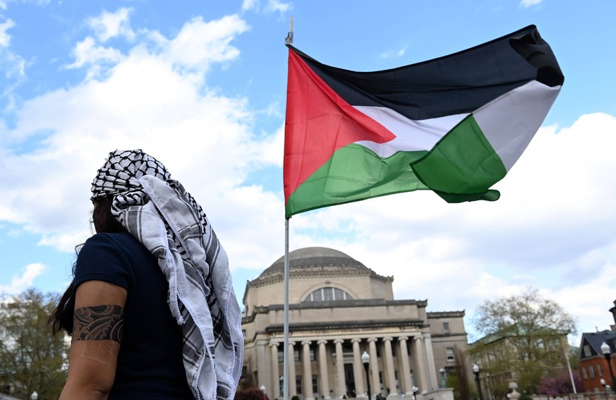 April 20, 2024, New York, New York, USA: Columbia University students continue their support of the Palestinian / Gaza cause on the main quad of the campus while drawing additional supporters on the s ...