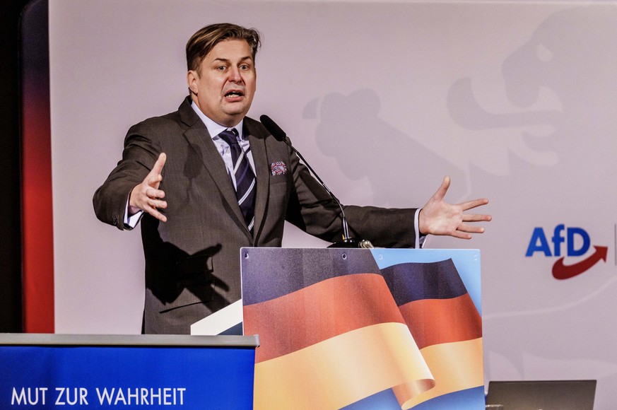 11.11.2023, Hessen, Karben: Maximilian Krah (AfD), Spitzenkandidat der AfD f