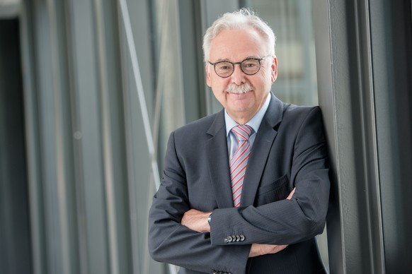 Einverständniserklärung Nr. 607ab
Prof Dr Thomas Feltes
/Bei einer Veröffentlichung des Bildmaterials ist bitte als Bildnachweis: © RUB, Marquard zu nennen.