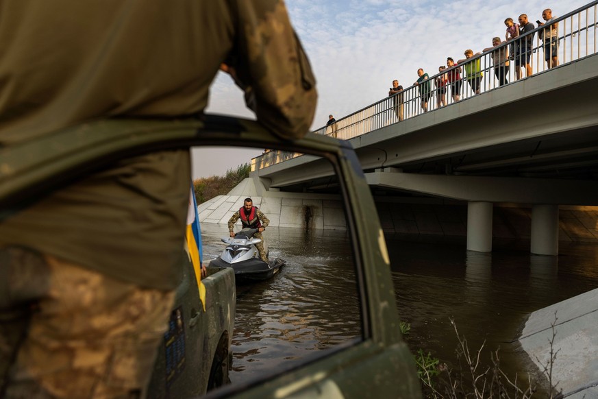 Die Ukraine nutzt Jetskis nicht nur zum Vergnügen.