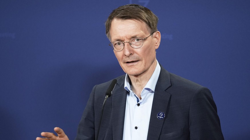 Aktuell,19.05.2022 Berlin, Gesundheitsminister Karl Lauterbach (SPD) im Portrait bei der Pressekonferenz zum G7 Treffen der Gesundheitsminister im Roten Rathaus in Berlin