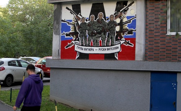 24.09.2022 BelgradeSerbia Politics/life/special military operation Mural of support for Russian army Wagner group-Russian knights