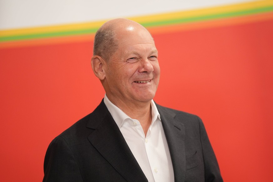 Bundeskanzler Scholz besucht Marie-Juchacz-Zentrum des AWO Mittelrhein e.V in Koeln Bundeskanzler Olaf Scholz im Portrait beim Pressestatement nach seinem Besuch beim Marie-Juchacz-Zentrum des AWO Mit ...