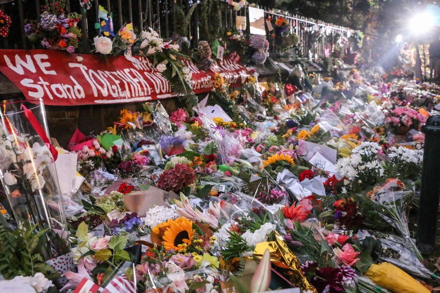March 17, 2019 - Christchurch, Canterbury, New Zealand - Flowers seen to respect to the victims of the Christchurch mosques shooting. Around 50 people has been reportedly killed in the Christchurch mo ...
