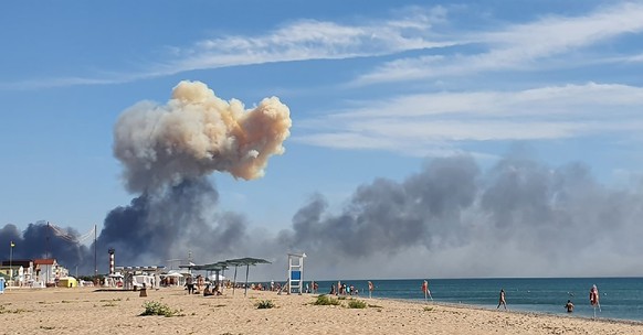 Auf der urainischen Halbinsel Krim ist Munition auf einem russischen Luftwaffenstützpunkt explodiert.