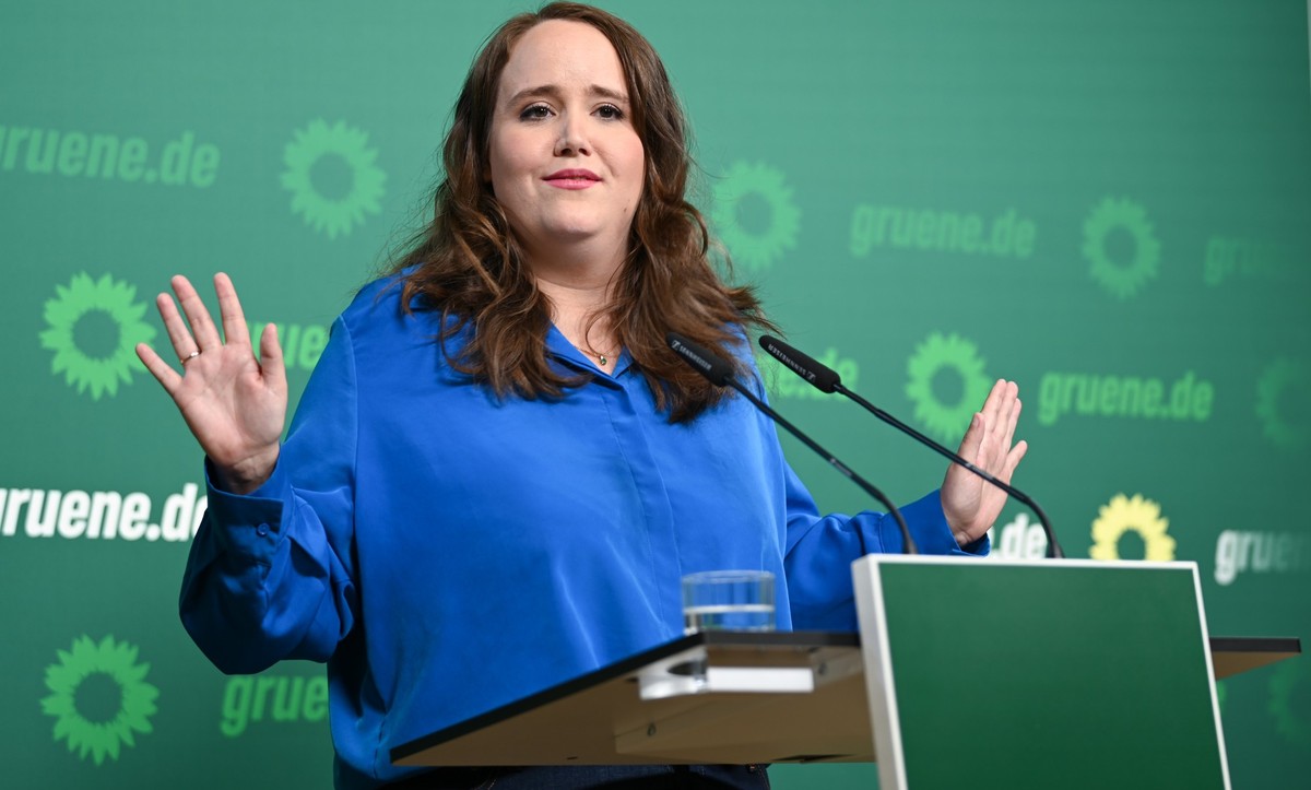 11.11.2024, Berlin: Bundesvorsitzende Ricarda Lang (B