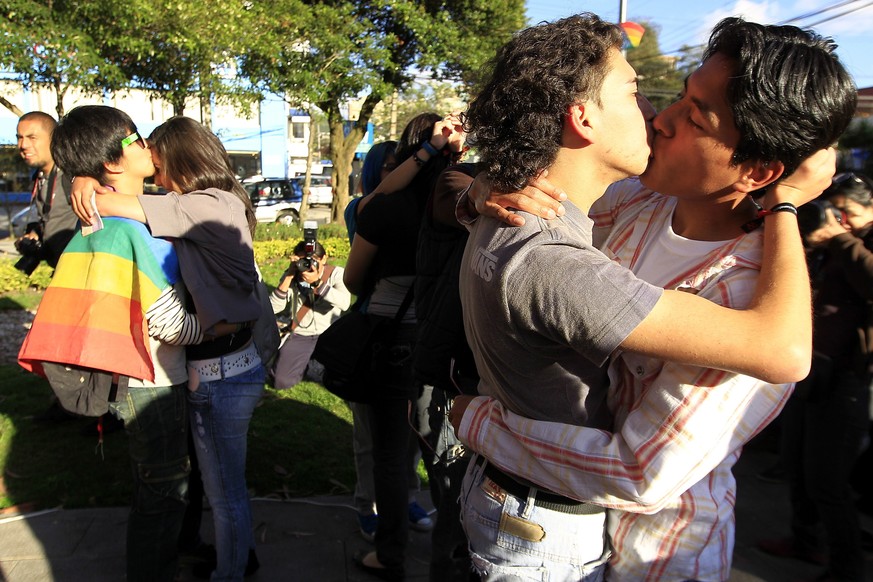 epa03223403 People from the community of Gay, Lesbian, Bisexual and Transgender (GLBT), commemorate in Quito, Ecuador, for the World Day Against Homophobia, 17 May 2012. One of the strongest claims of ...