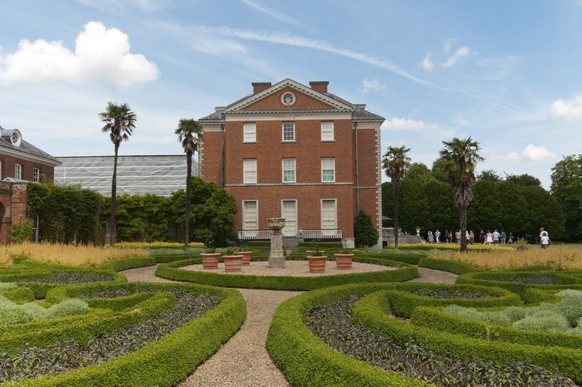 Das Chevening House in Kent, Großbritannien, ist einer der Landsitze der britischen Regierung. Dort hatte sich unter anderem die ehemalige britische Premierministerin Liz Truss auf ihre Amtszeit in 20 ...