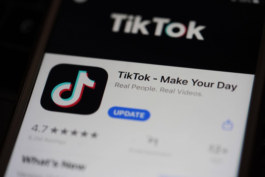 200915 -- LOS ANGELES, Sept. 15, 2020 -- The logo of TikTok is seen on a smartphone screen in Arlington, Virginia, the United States, Aug. 30, 2020. Xinhua Headlines: TikTok submits proposal to U.S. a ...