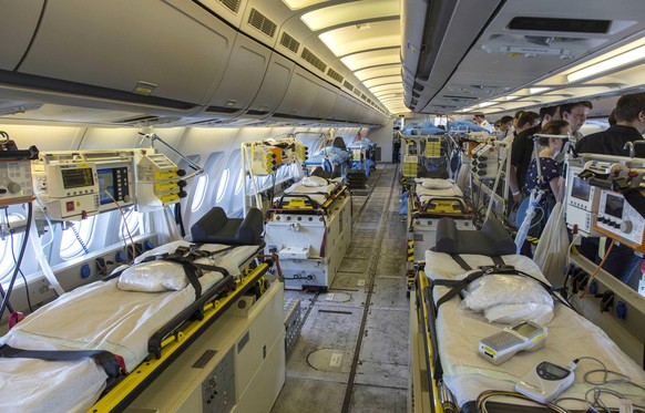 Fliegende Intensivstation "Airbus A310 MedEvac": Mit solchen Maschinen wurden Patienten wie Felice Perani nach Deutschland gebracht. 