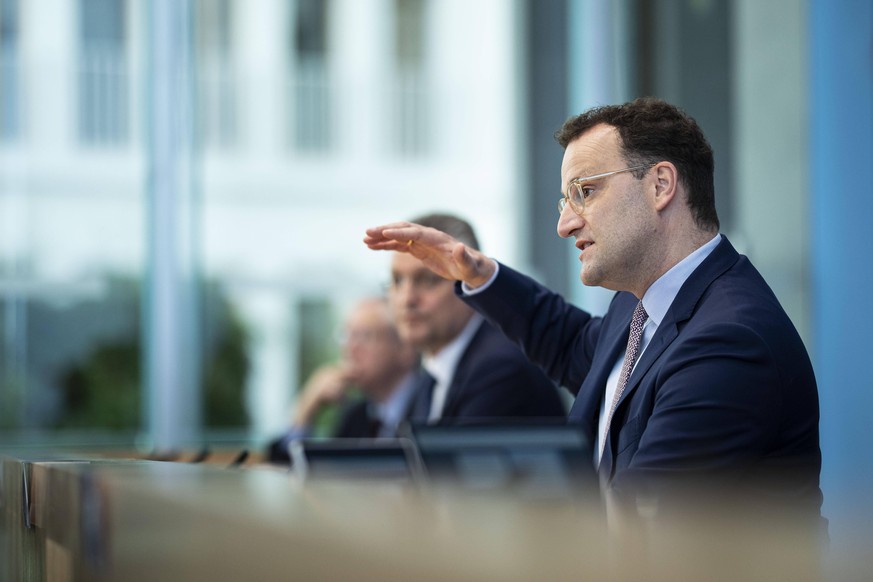 Jens Spahn, Bundesminister fuer Gesundheit, aufgenommen im Rahmen einer Pressekonferenz zum Thema Corona in Urlaubszeiten und als Thema der EU-Ratspraesidentschaft in Berlin, 13.07.2020. Berlin Deutsc ...