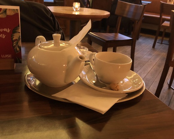 Im Leipziger Café "Luise" gibt es Tee in Kannen.
