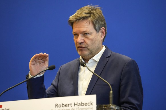 Mit dem Ausbau erneuerbarer Energien soll Deutschland in Zukunft auch unabhängiger von russischem Erdgas werden, so der Plan von Bundeswirtschaftsminister Robert Habeck (Grüne).