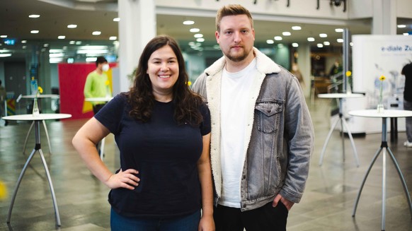 Franziska Brandmann (Bundesvorsitzende der Jungen Liberalen) und Jens Teutrine (FDP-Bundestagsabgeordneter)