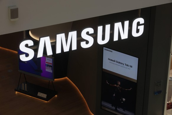 Russia Economy Sanctions 8137277 10.03.2022 A closed Samsung store is seen in Moscow, Russia. The company has announced the suspension of activities in Russia. Vitaliy Belousov / Sputnik Moscow Russia ...