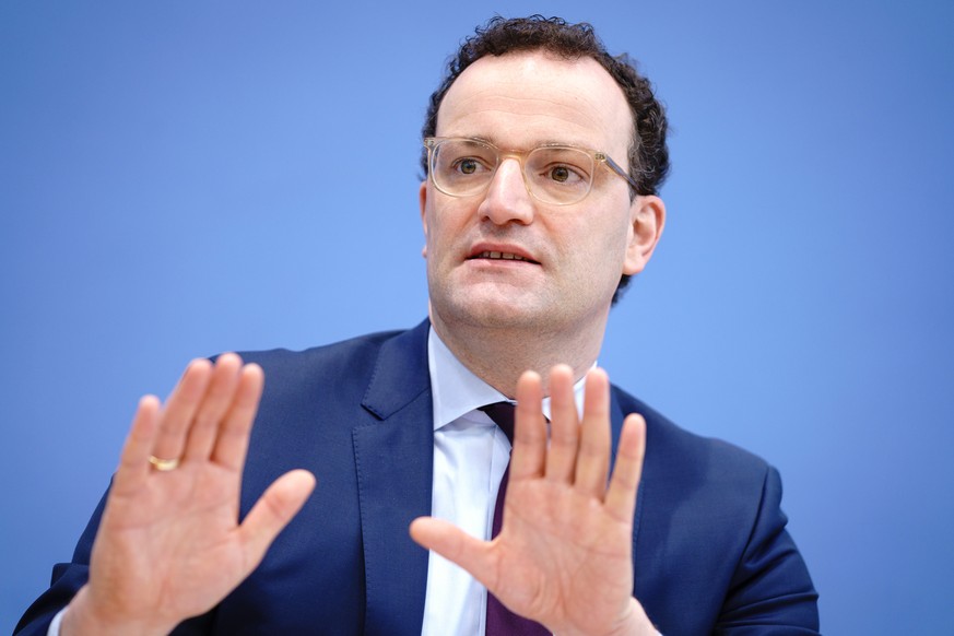 19.02.2021, Berlin: Jens Spahn (CDU), Bundesminister f�r Gesundheit, gibt eine Pressekonferenz zur Corona-Lage im Lockdown. Foto: Kay Nietfeld/dpa +++ dpa-Bildfunk +++