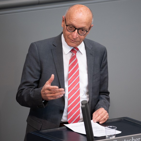 Bernhard Loos (CDU), spricht im Bundestag. Thema ist die Zukunft der deutschen Exportwirtschaft.