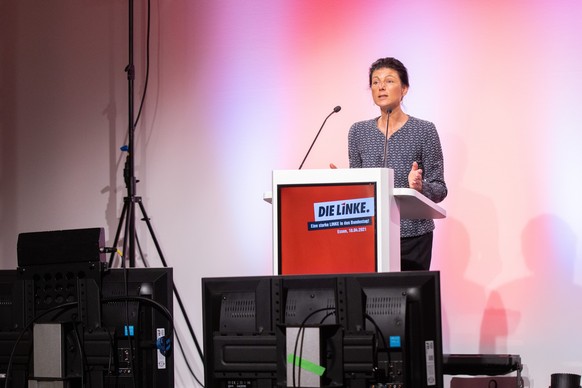 Linke Reizfigur für Linke: Sahra Wagenknecht bei ihrer Rede auf der Landesversammlung der NRW-Linken – bei der sie zur Spitzenkandidatin der Partei im Land gewählt wurde. 