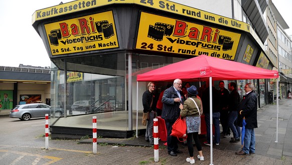 Ziemlich trostlos - nicht allein am Info-Igel-Stand der SPD.