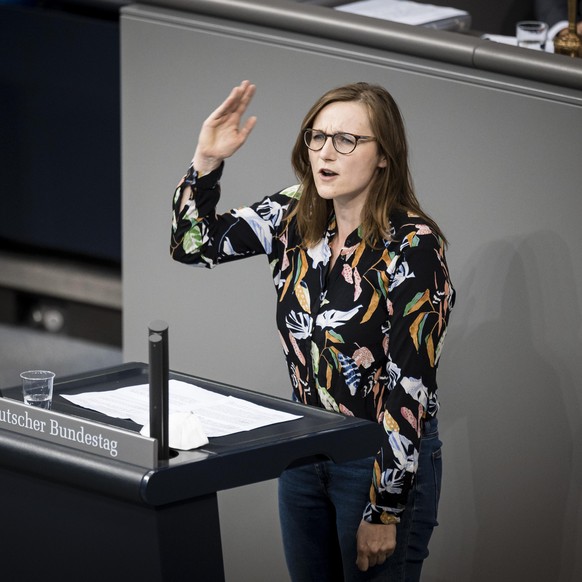 Lisa Badum, Buendnis 90/Die Gruenen, aufgenommen im Rahmen der der Sitzung zum Klimaschutz im Deutschen Bundestag in Berlin. 24.06.2021.