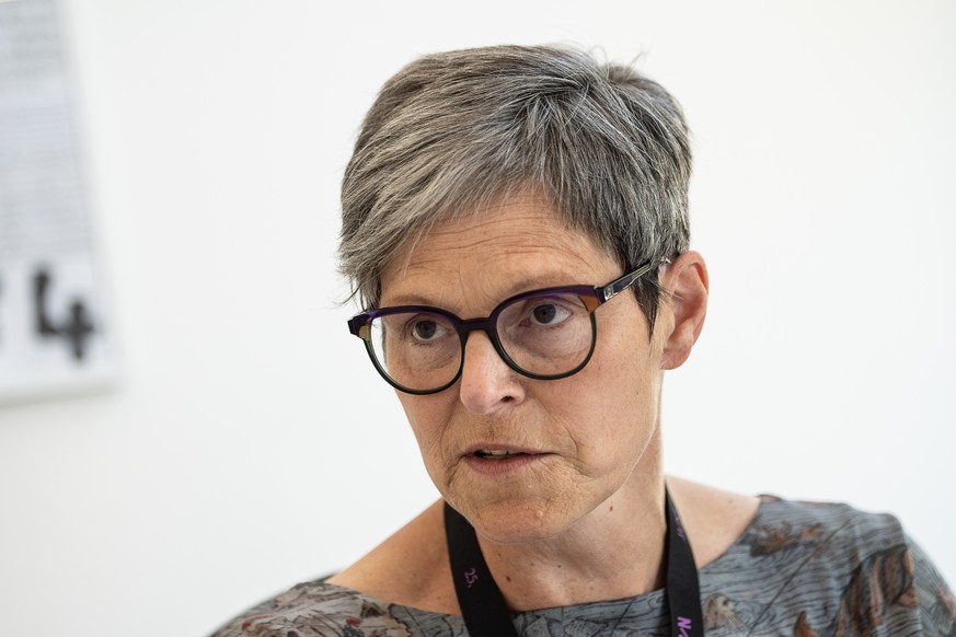 23.06.2022, Hessen, Kassel: Sabine Schormann, Generaldirektorin der documenta und des Museums Fridericianum, spricht bei einem Interview. Die Kunstausstellung geht bis zum 25.09.2022. Foto: Swen Pf