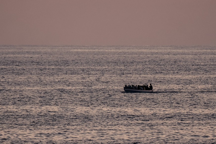 Ein Flüchtlingsboot auf dem Mittelmeer.
