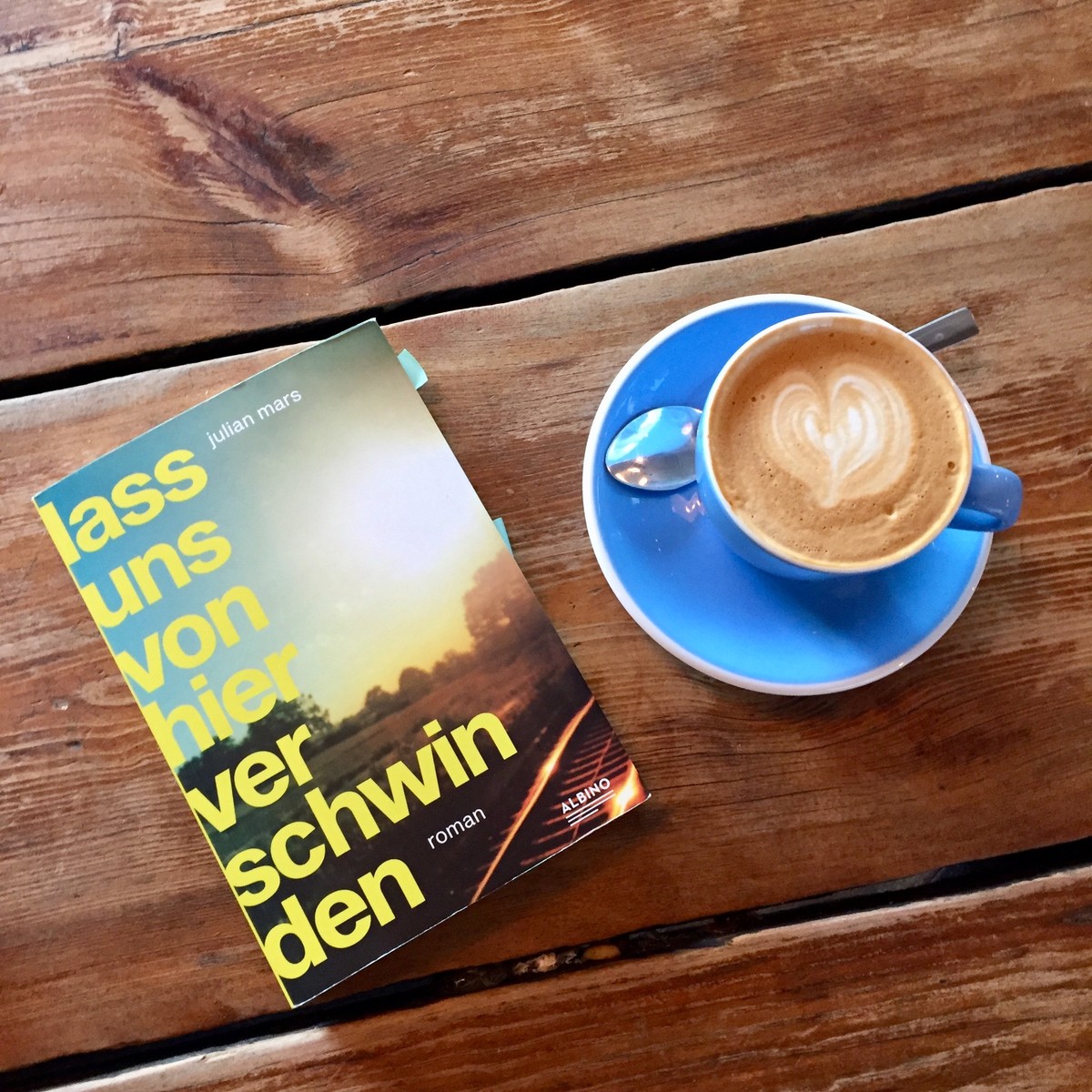"Lass uns von hier verschwinden" – ein Buch, das auch Heteros lesen sollten.