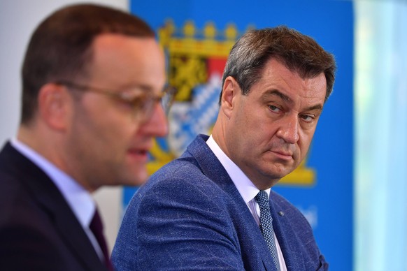 v.re:Markus SOEDER Ministerpraesident Bayern,Jens SPAHN CDU,Bundesminister fuer Gesundheit, Pressekonferenz der Bayeriscnen Staatsregierung in der Staatskanzlei in Muenchen am 18.09.2018, *** Markus S ...