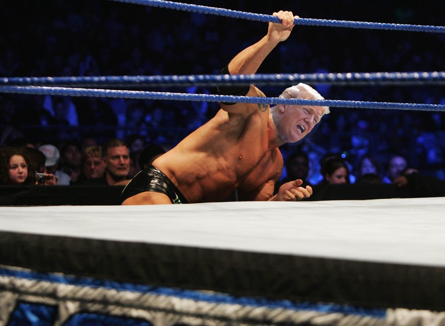 SYDNEY, AUSTRALIA - JUNE 15: &quot;Batista&quot; and &quot;Edge&quot; during the WWE Smackdown at Acer Arena on June 15, 2008 in Sydney, Australia. (Photo by Gaye Gerard/Getty Images)