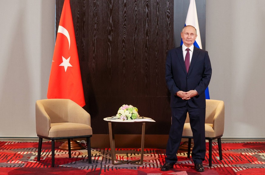 Wladimir Putin lässt seine Gäste gerne warten. In Samarkand aber musste er nicht nur auf den türkischen Präsidenten Erdogan warten.