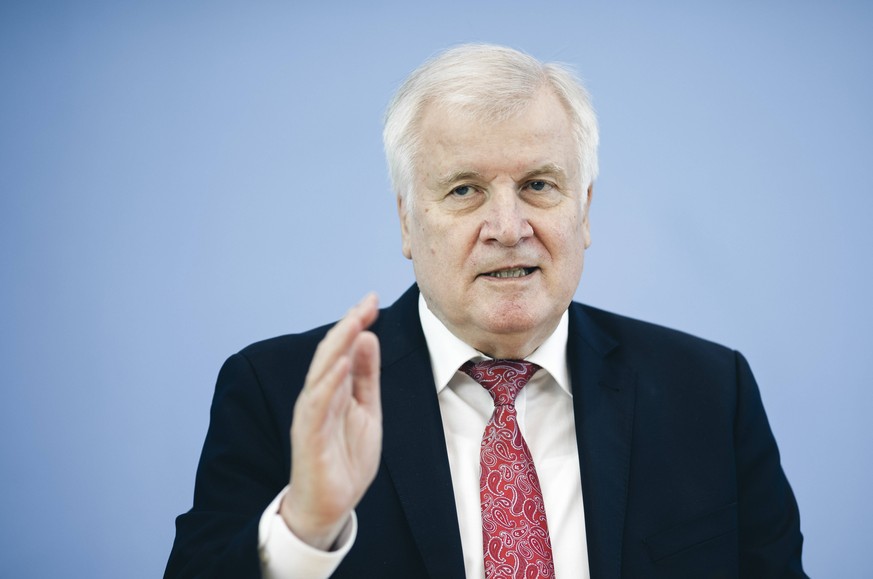 Bundesinnenminister Horst Seehofer CSU im Rahmen der Bundespressekonferenz in Berlin, 27.05.2020 Berlin Deutschland *** Federal Interior Minister Horst Seehofer CSU at the Federal Press Conference in  ...