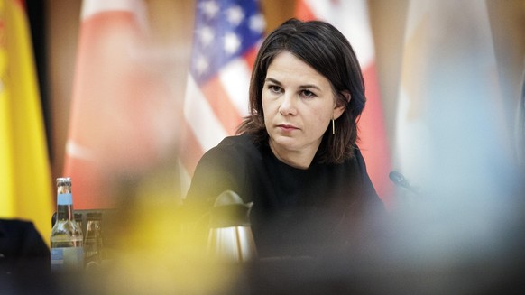 Außenministerin Annalena Baerbock redet in Sachen Waffenlieferungen Klartext.
