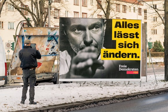 12.01.2025,Berlin,Wahlplakat zur Wahl zum 21. Deutschen Bundestag am 23. Februar 2025,Motiv FDP Christian Lindner,gesehen am Hohenzollerndamm im Bezirk Wilmersdorf Ortsteil Schmargendorf *** 12 01 202 ...