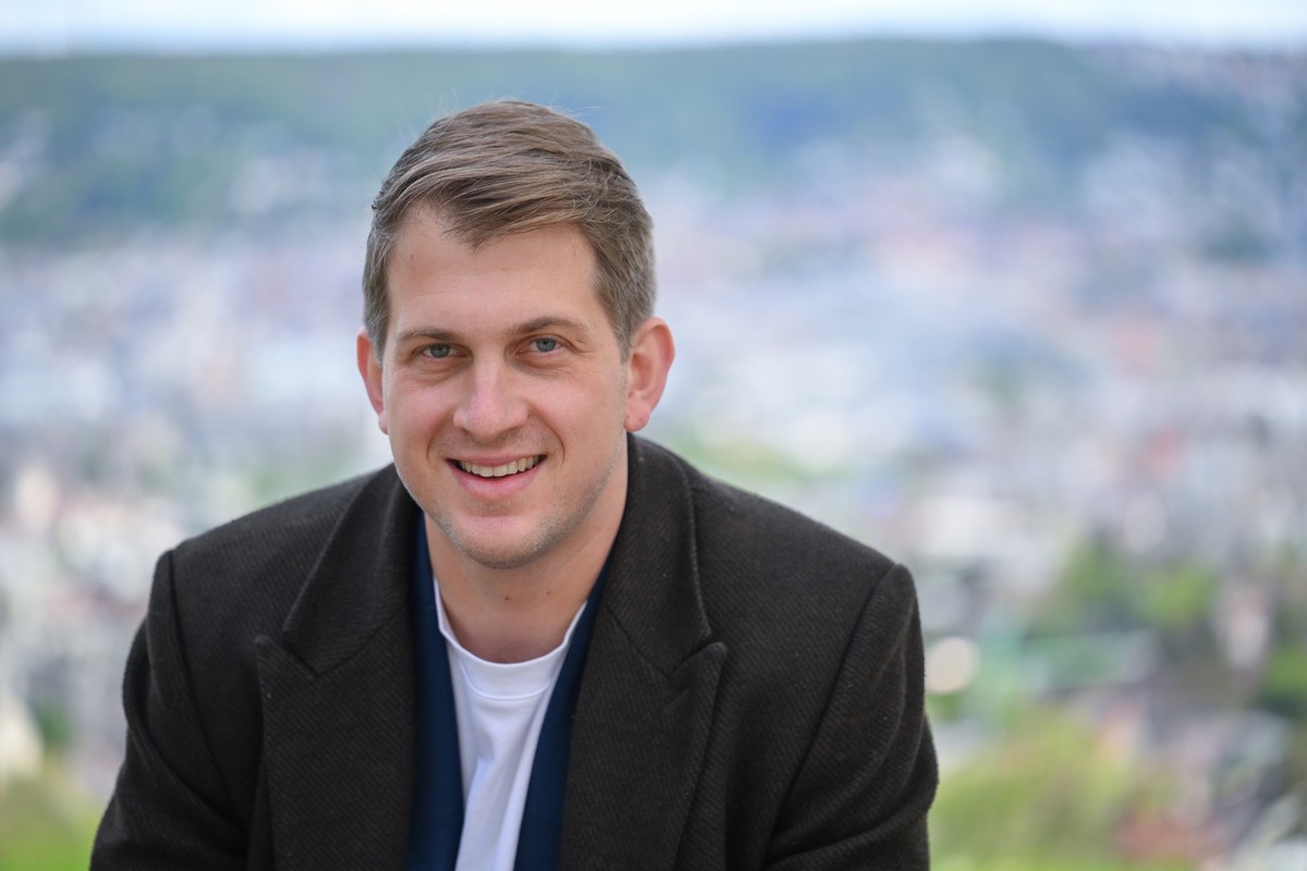 ARCHIV - 26.04.2024, Baden-W�rttemberg, Stuttgart: Michael Bloss (B�ndnis 90/Die Gr�nen), Europaabgeordneter, aufgenommen in Stuttgart. (zu dpa: �Baden-W�rttemberg schickt neun Abgeordnete nach Br�sse ...