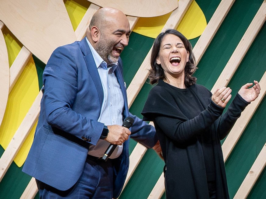 Bündnis 90/Die Grünen - 49. Ordentliche Bundesdelegiertenkonferenz 2023 in Karlsruhe - Omid Nouripour, Annalena BaerbockBündnis 90/Die Grünen - 49. Ordentliche Bundesdelegiertenkonferenz 2023 in Karls ...