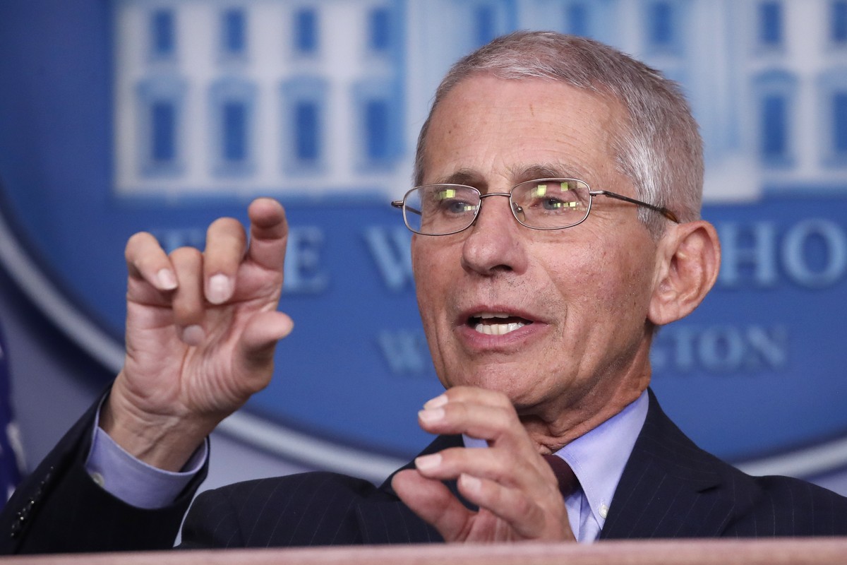 ARCHIV - 31.03.2020, USA, Washington D.C.: Anthony Fauci, Direktor des Nationalen Instituts f�r Infektionskrankheiten, spricht �ber das Coronavirus im Wei�en Haus. Der renommierte US-Immunologe und Co ...