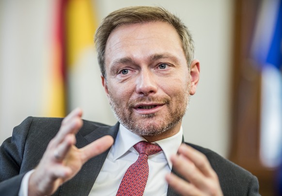 ARCHIV - 15.12.2017, Berlin: Der FDP-Bundesvorsitzende Christian Lindner. (zu dpa: &quot;Lindner: Die FDP muss weiblicher werden&quot; vom 02.04.2018) Foto: Michael Kappeler/dpa +++ dpa-Bildfunk +++