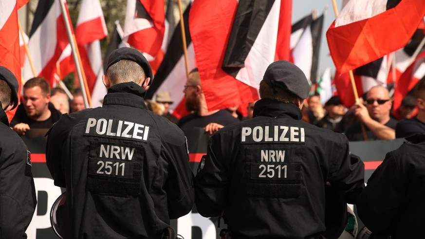 Demonstration von Rechtsextremisten (Archivbild): Die Gruppe "Nordkreuz" fertigte "Todeslisten" an.