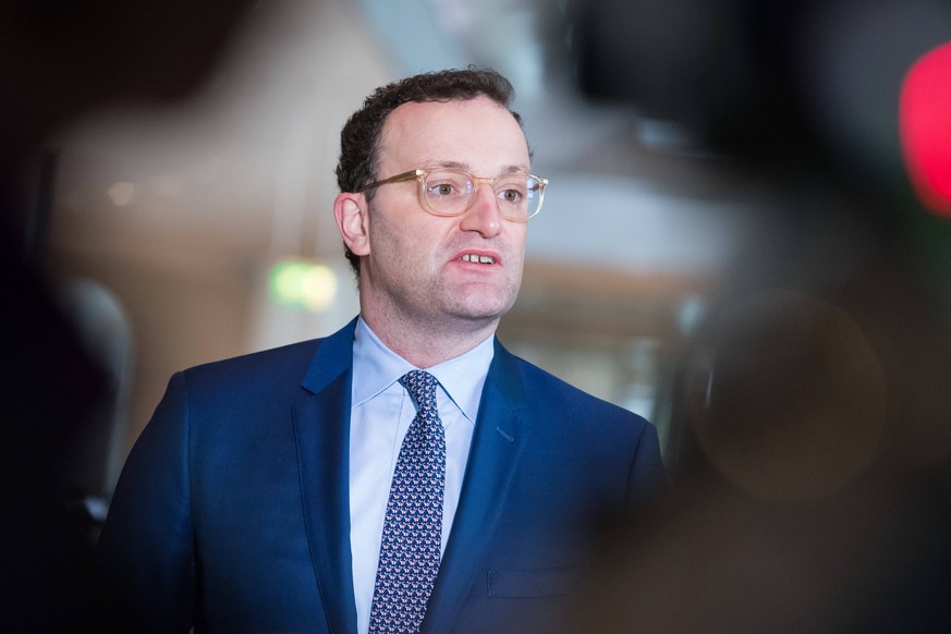 News Bilder des Tages Berlin, Spahn und Heil geben Pressekonferenz zu Gratis FFP2-Masken Bundesgesundheitsminister Jens Spahn CDU w