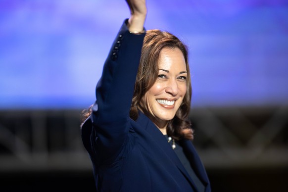 News Bilder des Tages Vice President Kamala Harris Speaks At Sorority Event In Houston Vice President Kamala Harris is speaking at the Sigma Gamma Rho Sorority Inc. s 60th International Biennial Boule ...